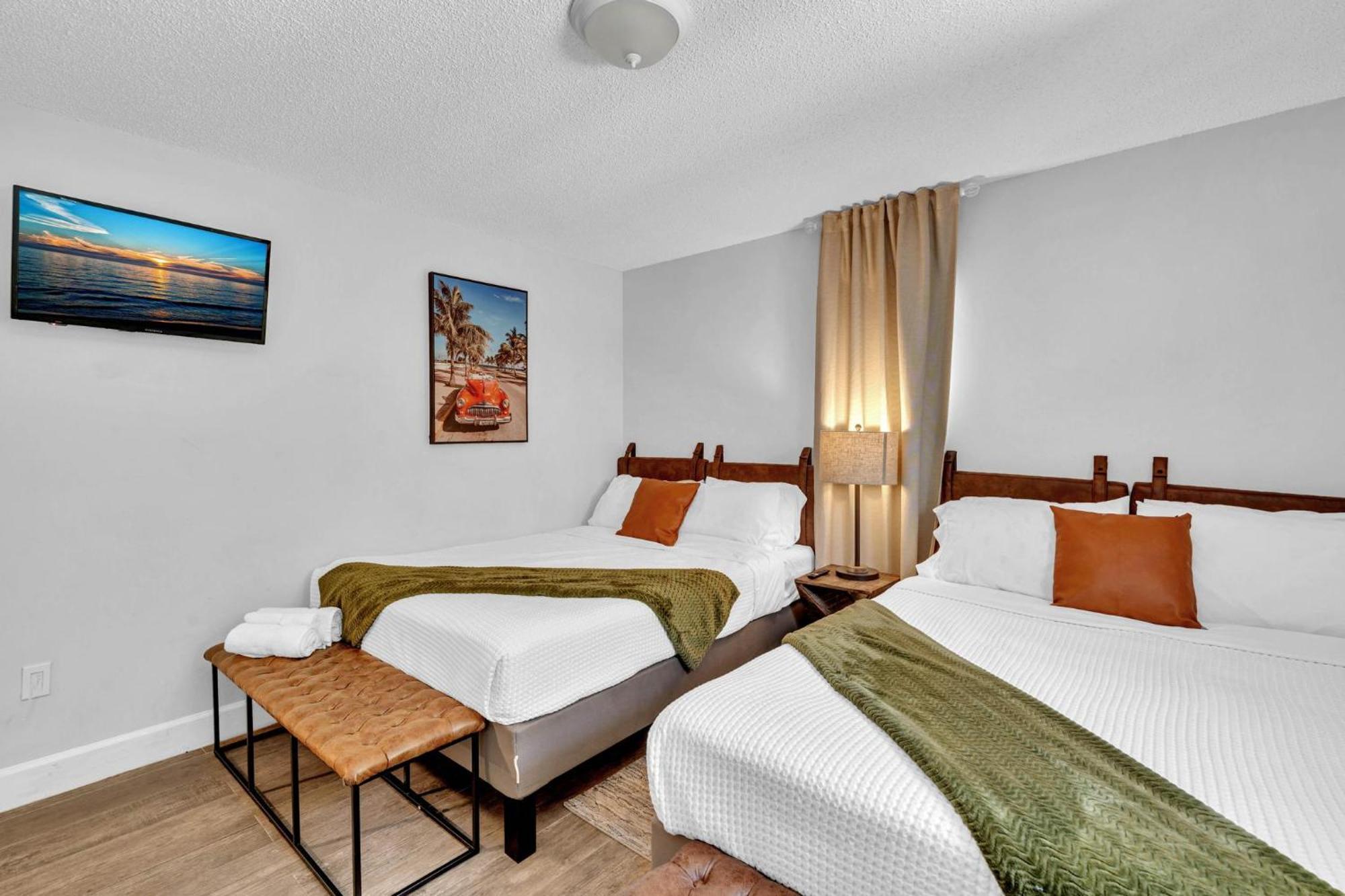 Estelo'S Place - Modern Townhouse With King Bed, Only 5 Min From The Airport! Miami Exterior photo